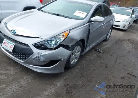 2012 Hyundai Sonata Hybrid z USA, uszkodzony, nr VIN KMHEC4A48CA026927
